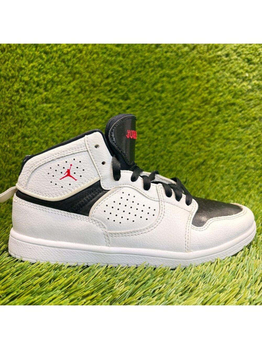 Nike Air Jordan Access Boys Size 3Y Black White Athletic Leather Shoes Sneakers